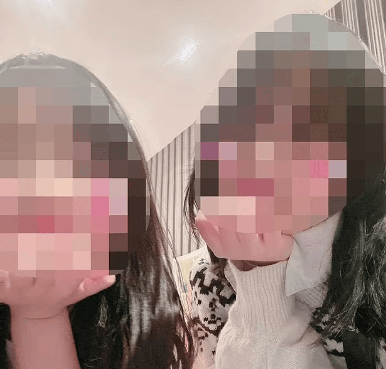 中国小留学生偷偷在家中生娃！无身份无产检，靠谷歌自己接生，“现在想办入籍” 四年级孩子写的“九三大阅兵”观后感，水平超出我的预期！