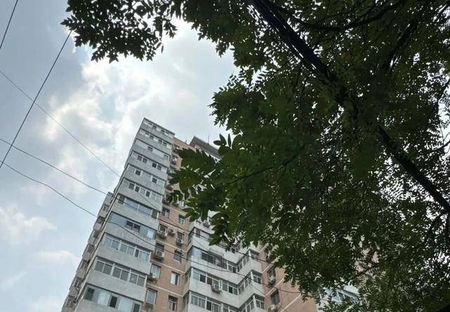 专家再次预测中国房价走势，或大概率是正确的，提前做好2个准备 