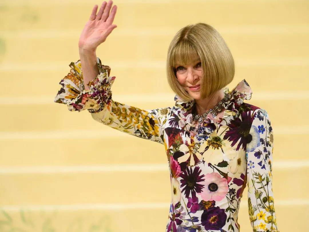 年近四十，二孩妈妈，不骨感不时髦，却成了女魔头接班人 