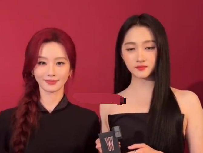 年近四十，二孩妈妈，不骨感不时髦，却成了女魔头接班人 